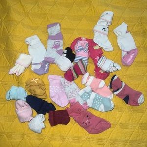 22 pairs of socks 5/$25